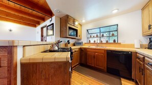 Flooring, Hardwood, Room, Indoors, Floor