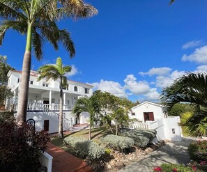 Rear of the villa, showing guest house