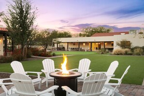 Outdoor seating around firepit