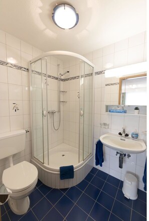 Miroir, Luminaire Plomberie, Propriété, Robinet, Tete De Douche, Blanc, Bleu, Salle De Bains, Violet, Bâtiment