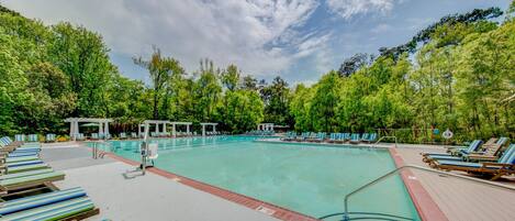 Enjoy sunbathing by the pool