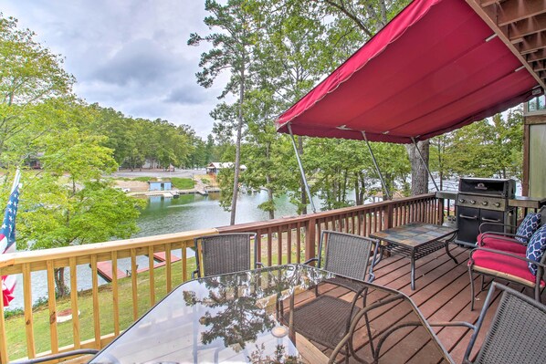 Hot Springs Vacation Rental | 2BR | 2BA | 1,944 Sq Ft | Stairs Required