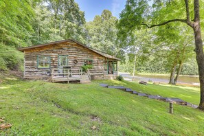 Exterior | Grill | Spacious Yard | River Access