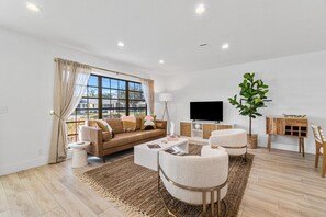 Beautiful and comfortable living room