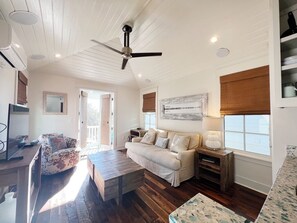 LIVING ROOM W/ JULIETTE BALCONY OVERLOOKING 30A