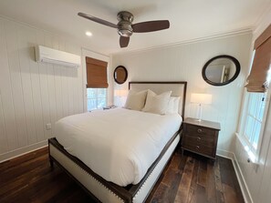 DOWNSTAIRS QUEEN BEDROOM