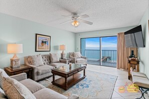 JC Resorts - Vacation Rental - Sand Dollar 507 - Indian Shores - Living Room 1