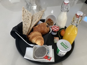 Aamiaisateria
