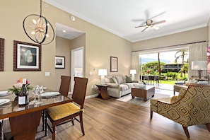 Your slice of Maui, wrapped in comfort HKK-112
