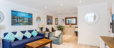 Large Sitting Room with Sofa and a Sofa couch if required