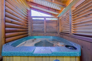 Bain à remous intérieur