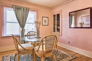 Dining Room | 2-Story Home