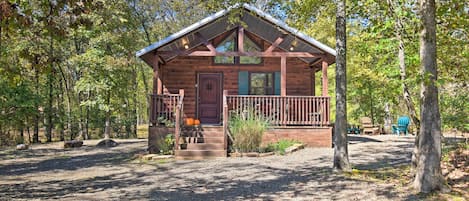 Broken Bow Vacation Rental | 1BA | Studio | Stairs Required | 985 Sq Ft