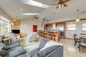 Living Room | Pool Table | Fireplace