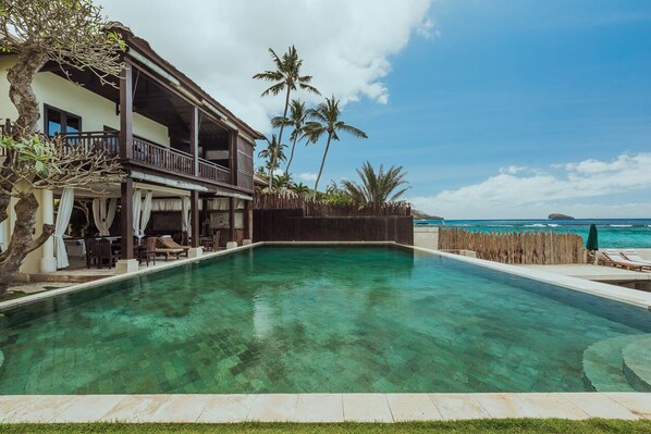 common area,Ocean View