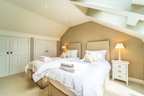 Bedroom 4 as a Twin | Cruden Bay Accommodation