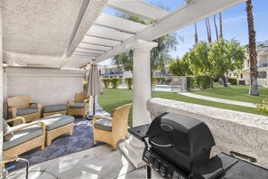 K0487 - Patio with BBQ