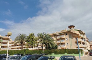 Exterior view of Area 7 of Urb. Villas de Frente Marino. 