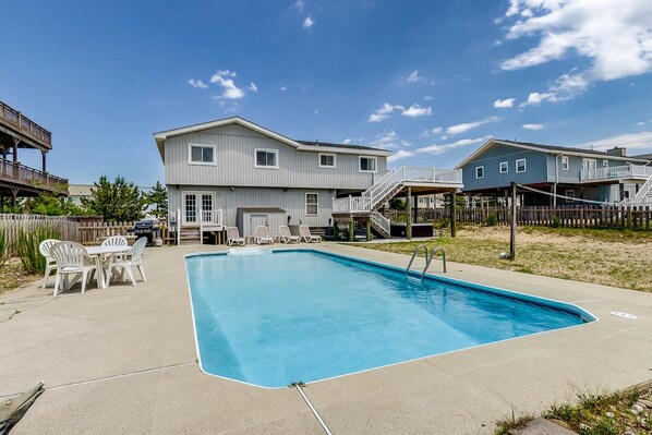 Private Pool Area