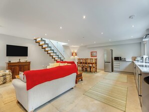 Open plan living space | Ash Hill - Midgham Long Copse, Midgham