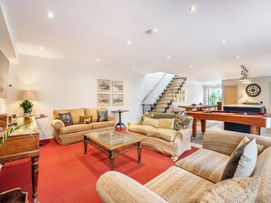 Open plan living space | Homewood - Midgham Long Copse, Midgham