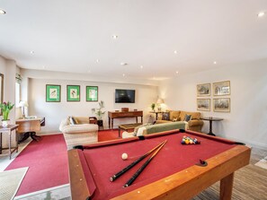 Open plan living space | Homewood - Midgham Long Copse, Midgham