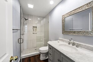Second Ensuite Bathroom