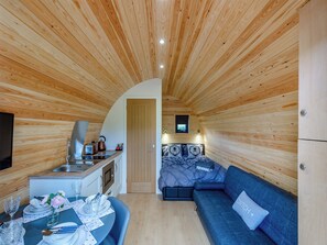 Open plan living space | Brook Valley Glamping-Elm - Brook Valley Glamping, Llanfair Caereinion