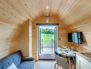 Open plan living space | Brook Valley Glamping-Elm - Brook Valley Glamping, Llanfair Caereinion