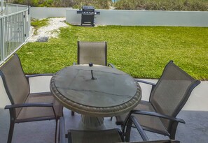 Island Surf #1 Patio