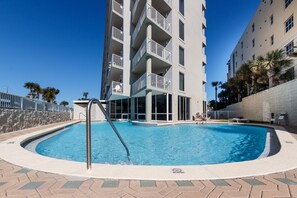 Seacrest Outdoor Pool