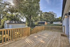 Private Deck | Single-Story Home