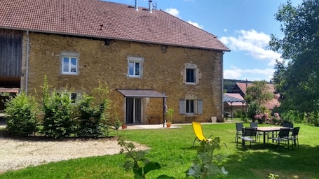 Maison cÎté jardin/terrasse