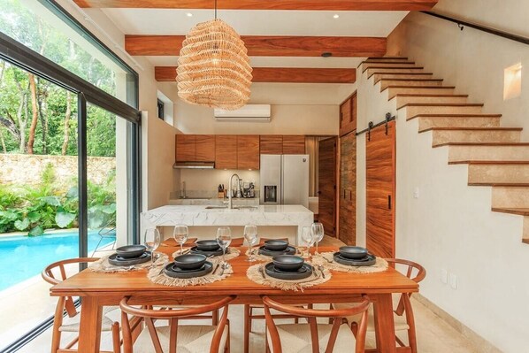 Open plan layout & high ceilings w/space to breathe.
