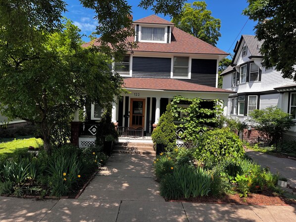 Front entrance. 5 block walk to Lake Superior beaches. All beaches are public