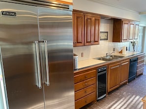Kitchen: pantry and modern appliances. 