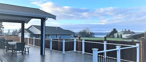 A large 1000sq ft deck to enjoy amazing water views of the Saratoga pass!