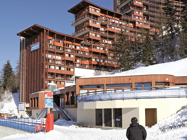 Außenseite Ferienhaus [Winter]