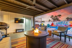 Cozy Patio Fire Pit