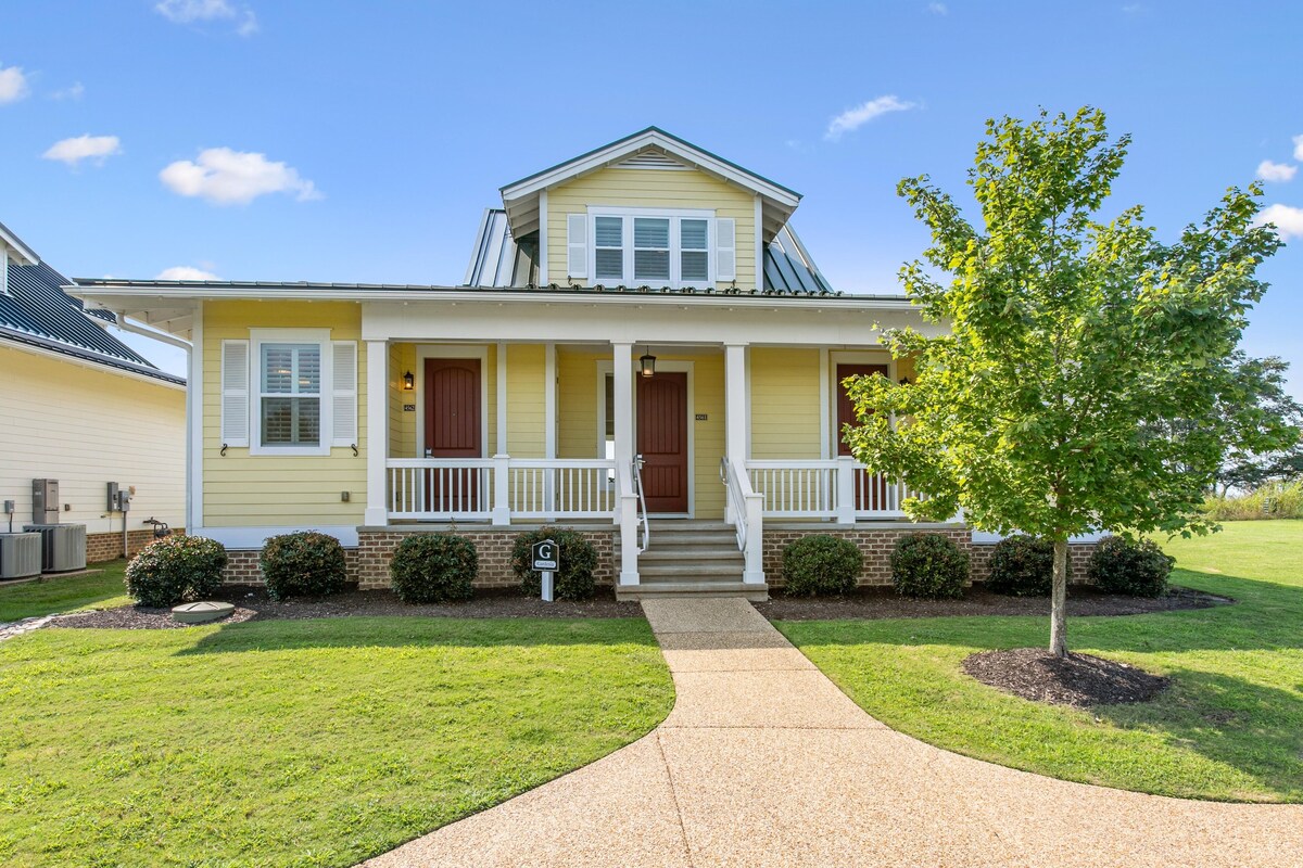 Cozy River 3 Bedroom Family Cottages