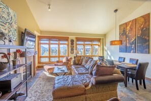 Living area with mountain views