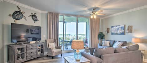 Pensacola Vacation Rental | 2BR | 2BA | 7th-Floor Condo w/ Elevator Access