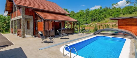 pool