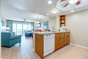 Spacious condo for the whole family!