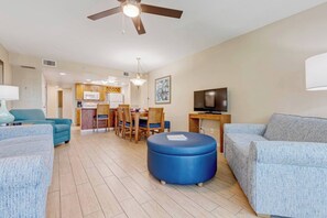 Spacious condo for the whole family!