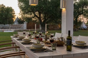 Outdoor dining