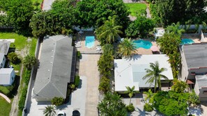 Aerial view of both Sandy Seahorse (Left) and Crescent Cottage (Right)