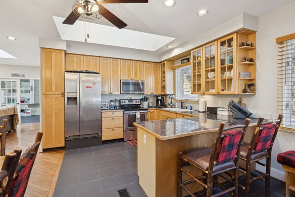 Spacious Kitchen With Lot's of Counter Space and Eat-In Bar