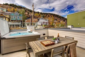 Main Level Patio with Mountain Views