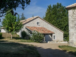 Esterni